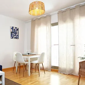 Casa Fenicia - Cosy With Free Private Parking Apartment Málaga